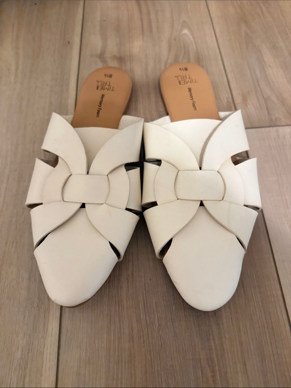 Time and Tru Cream Floral Cutout Slide Mules